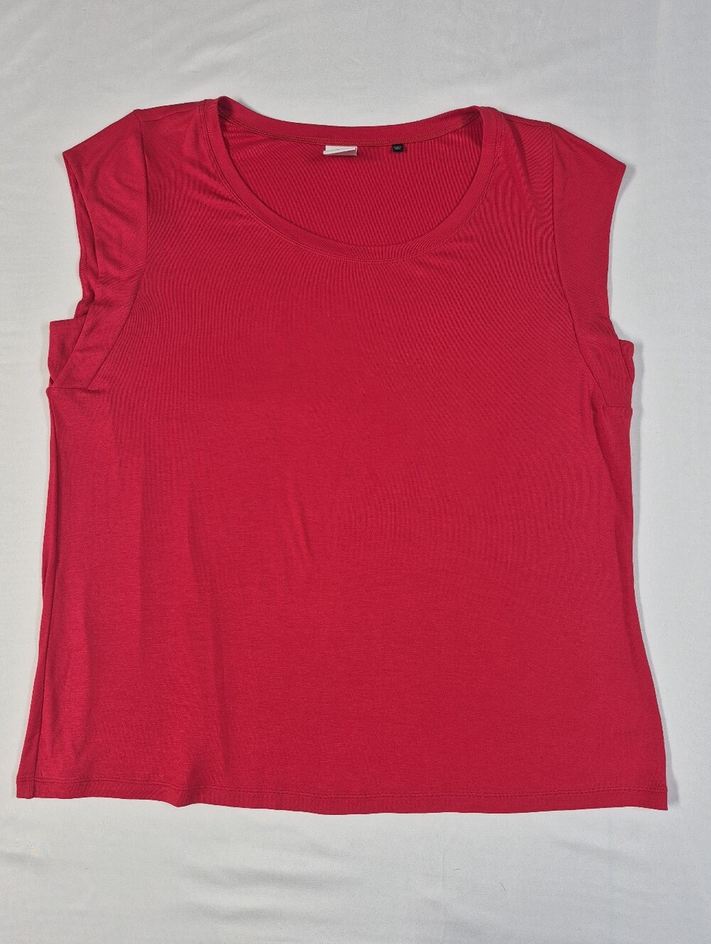 Cabi Women's XL Top #5560 Red Blaze Tee Solid Cap Sleeve